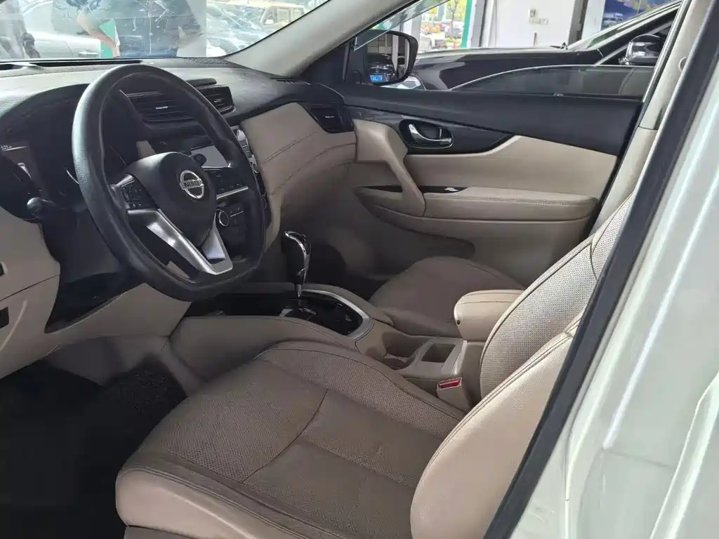 Nissan X-Trail — миниатюра 8