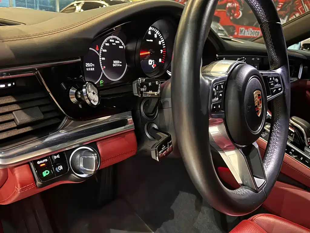 Porsche Panamera — миниатюра 6