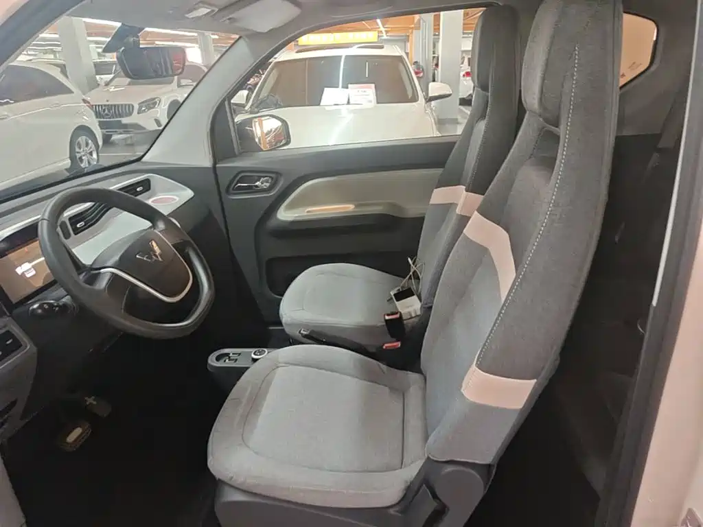 Wuling MINIEV — миниатюра 15