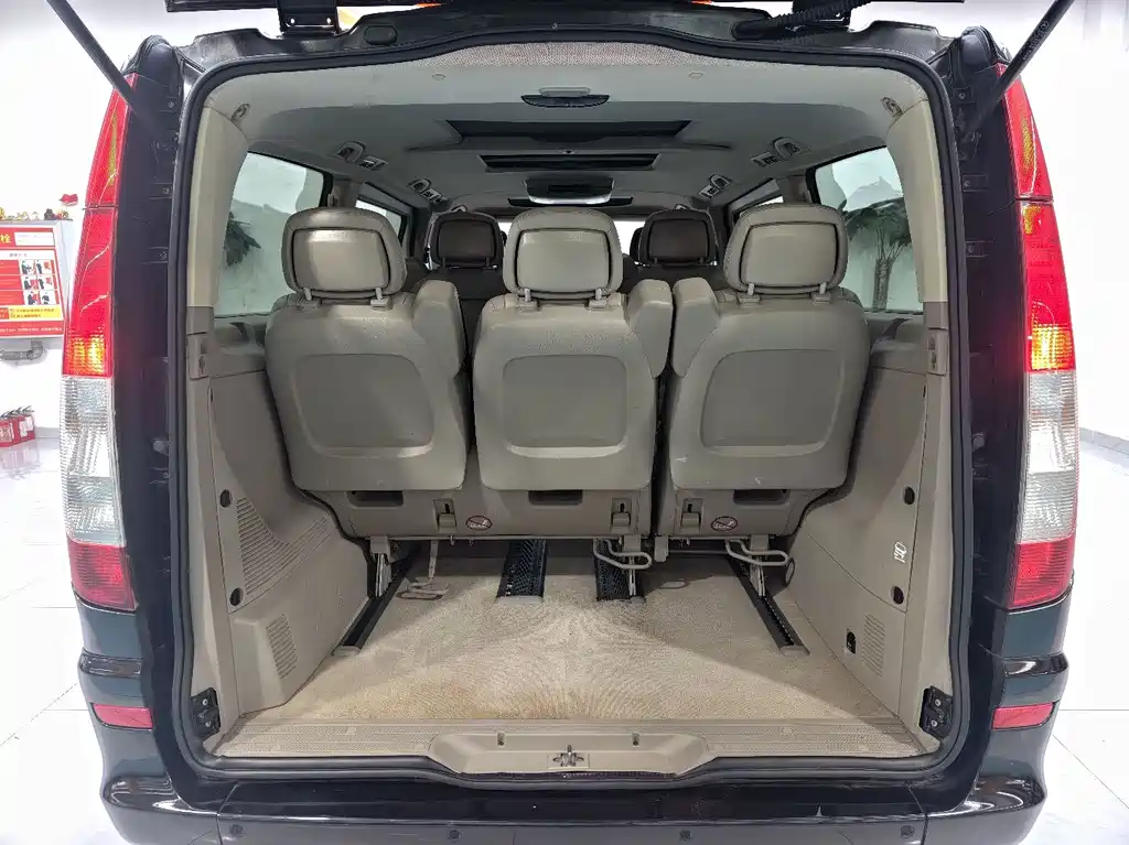 Mercedes-Benz Viano — миниатюра 31