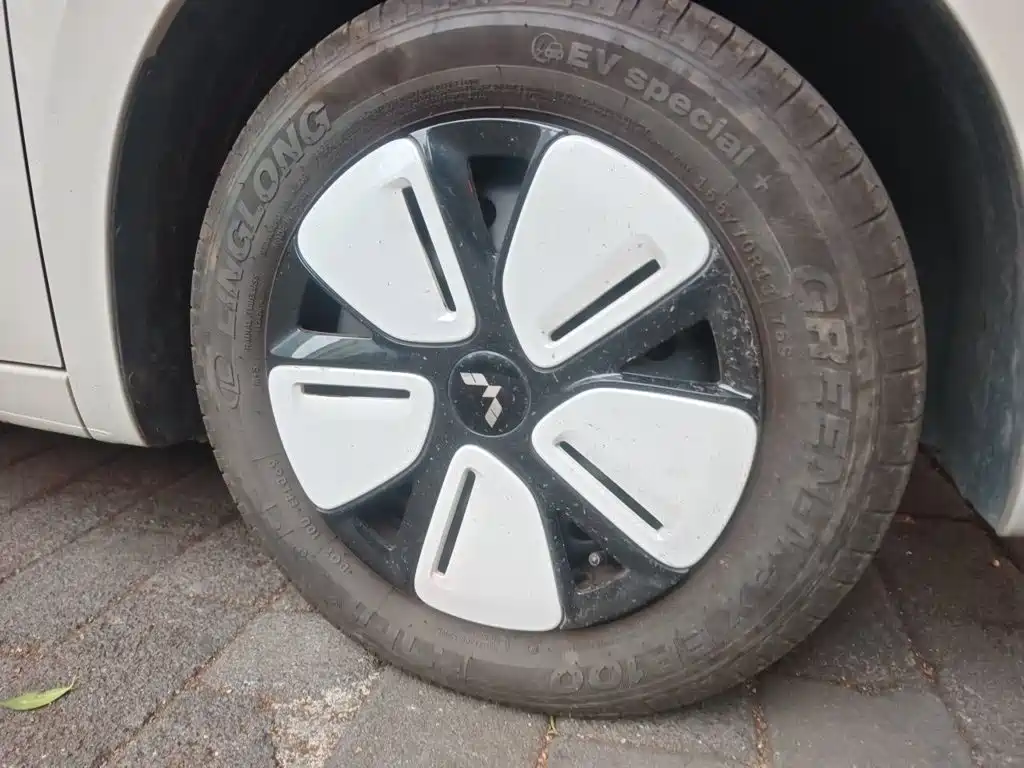 Wuling MINIEV — миниатюра 25