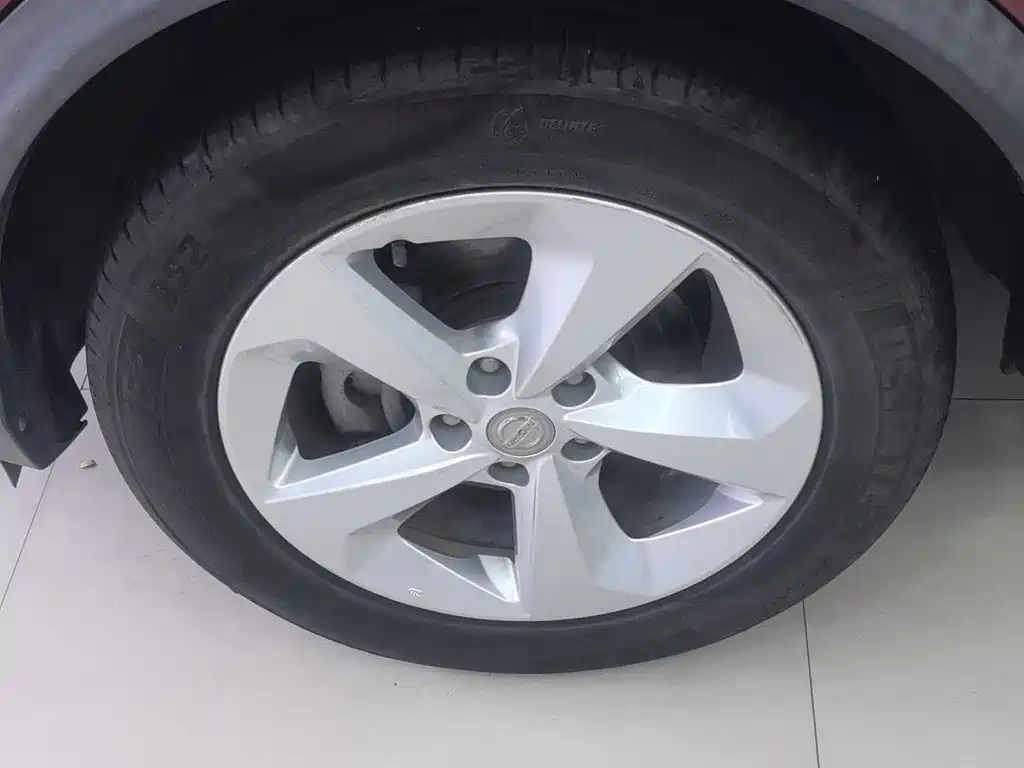 Nissan Qashqai — миниатюра 7