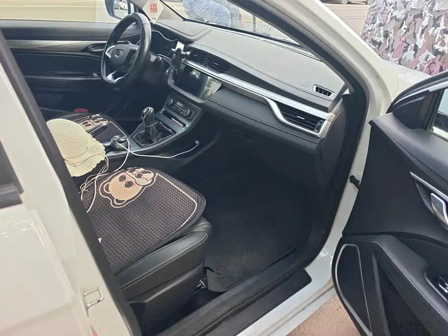 Geely Emgrand — миниатюра 8