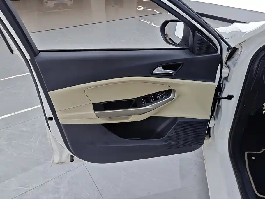 Ford Escort — миниатюра 7