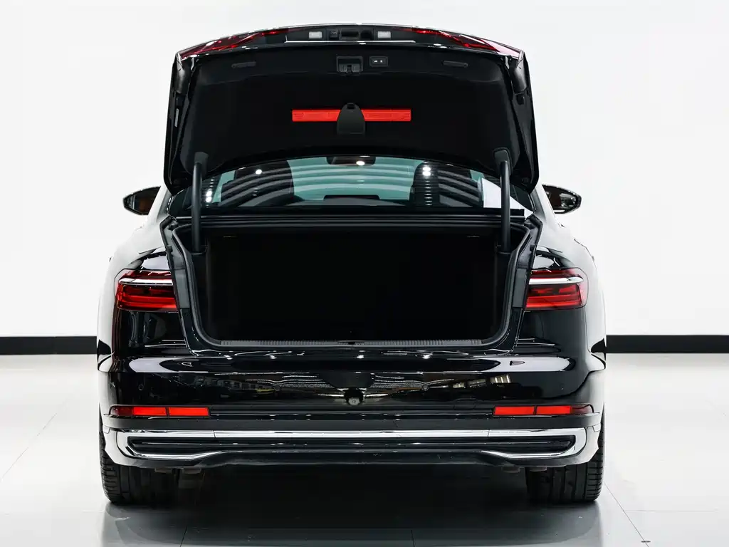 Audi A8 — миниатюра 13