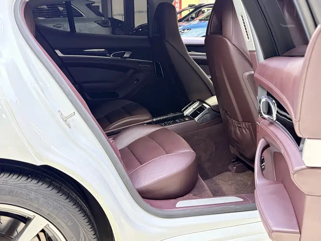 Porsche Panamera — миниатюра 17