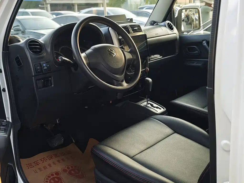 Suzuki Jimny — миниатюра 13