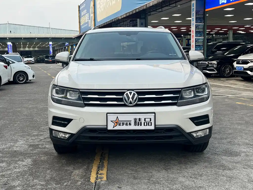 Volkswagen Tiguan L — миниатюра 2