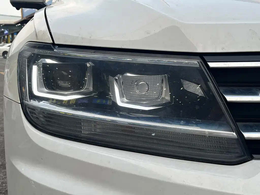 Volkswagen Tiguan L — миниатюра 9