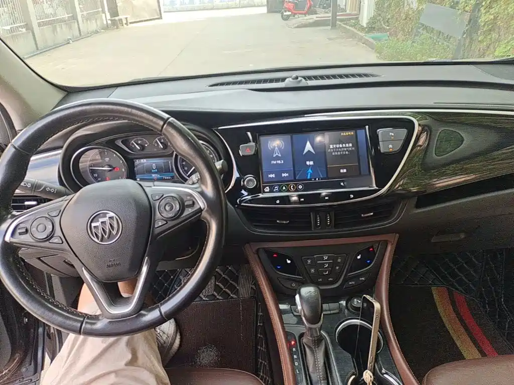 Buick Envision Plus — миниатюра 10