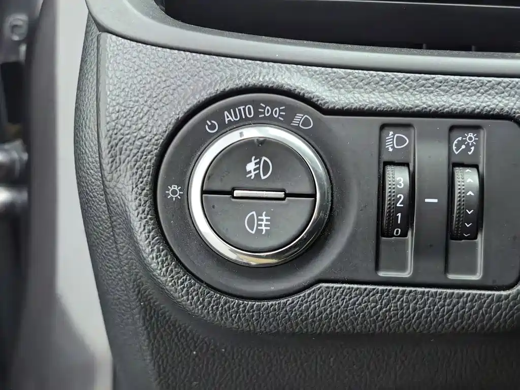Buick Envision Plus — миниатюра 21