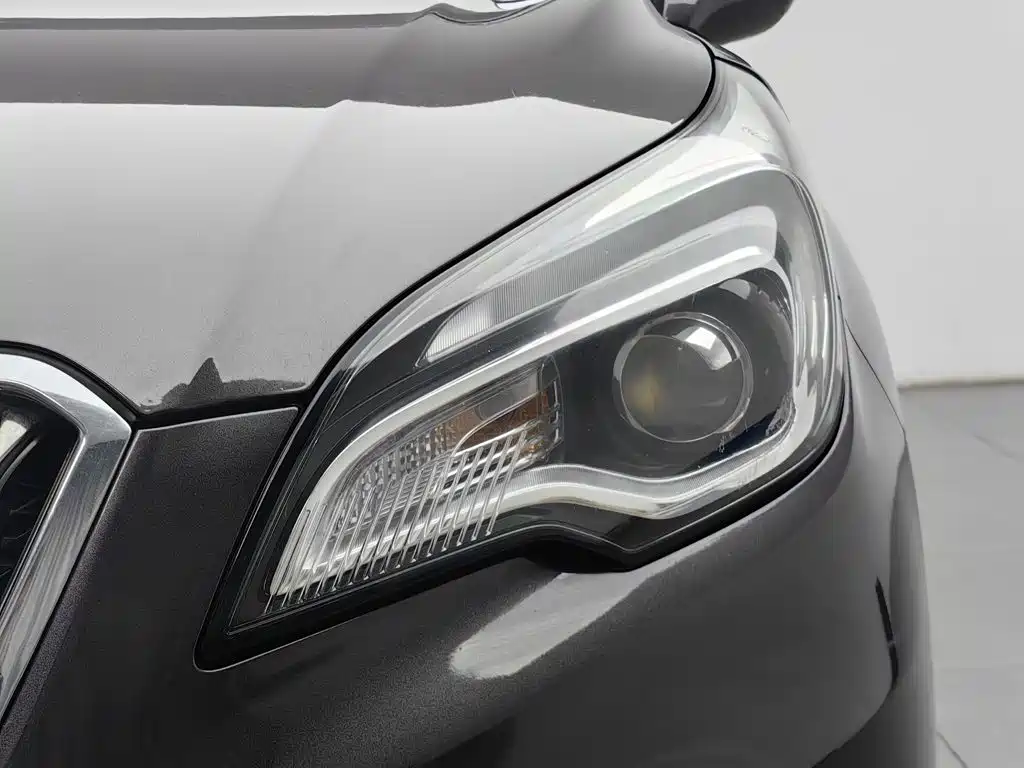Buick Envision Plus — миниатюра 7