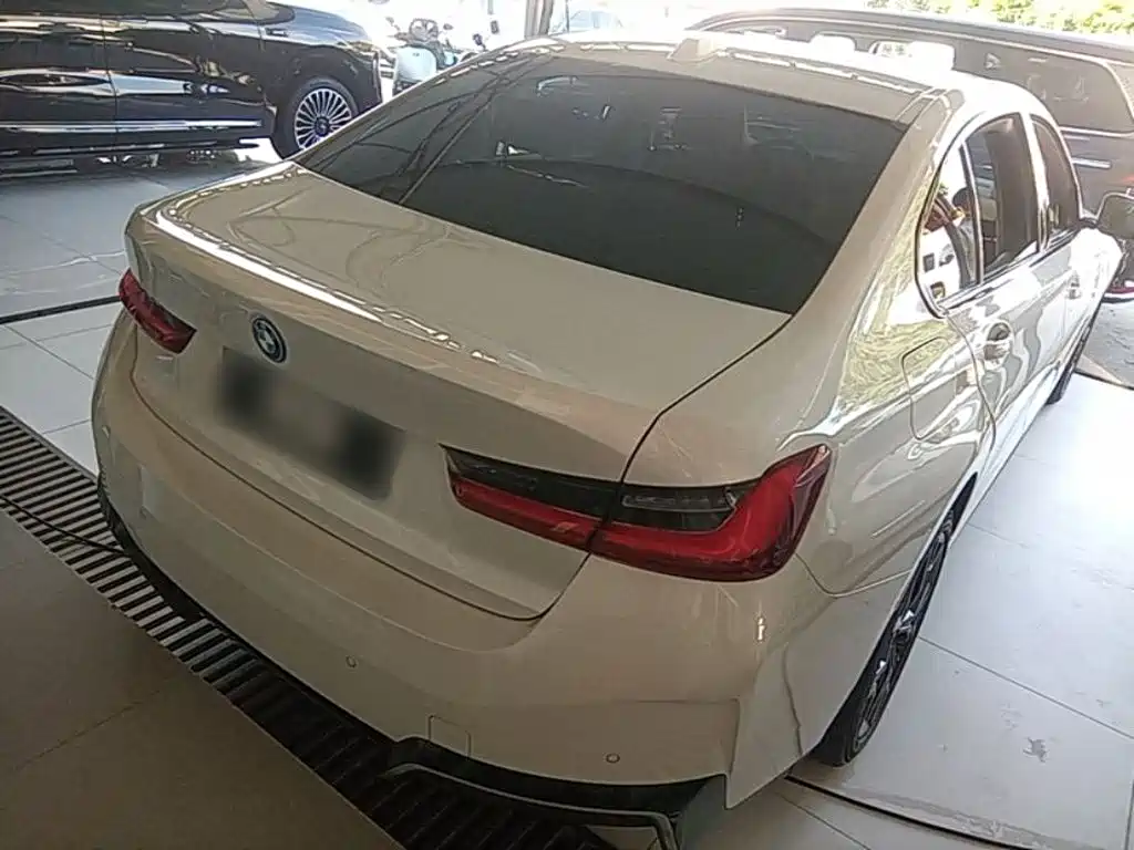 BMW i3 — миниатюра 7