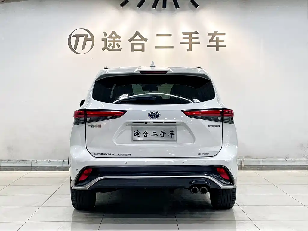 Toyota Crown Kluger — миниатюра 5