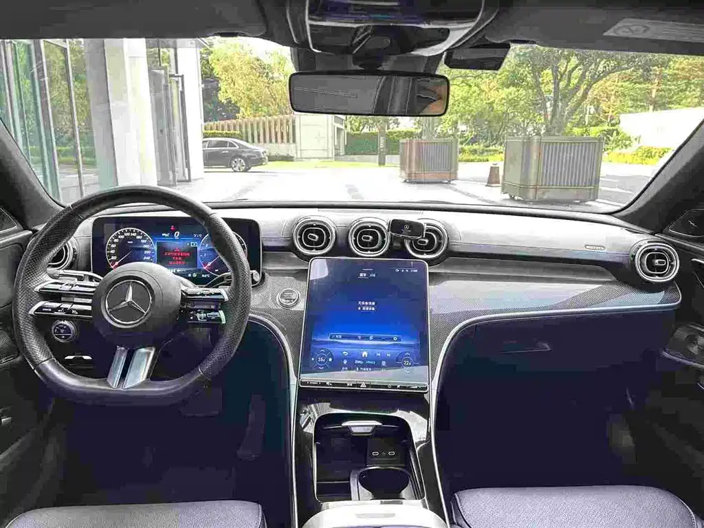 Mercedes-Benz C-Class — миниатюра 5