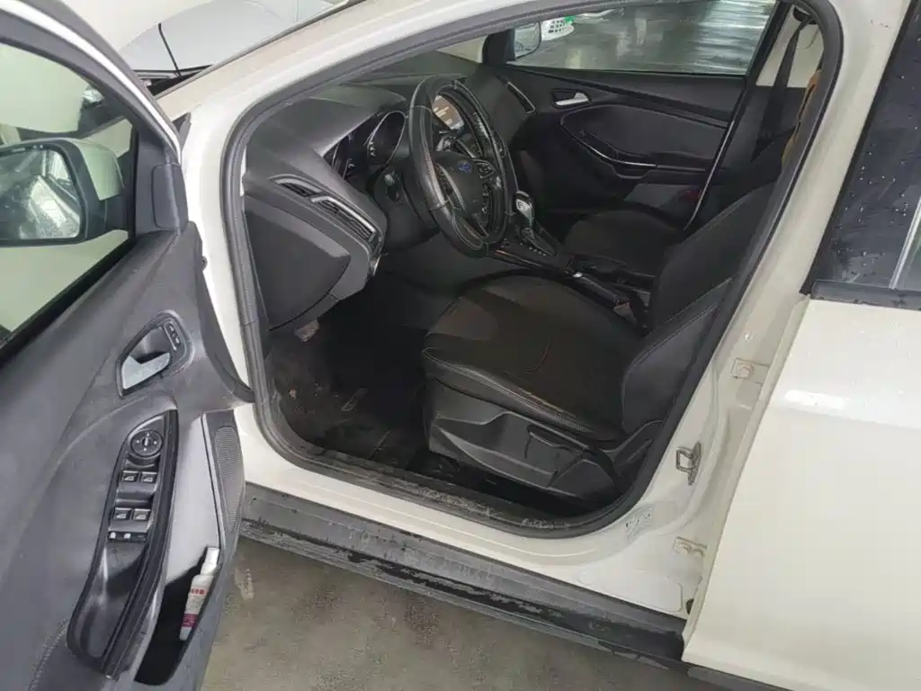 Ford Focus — миниатюра 18