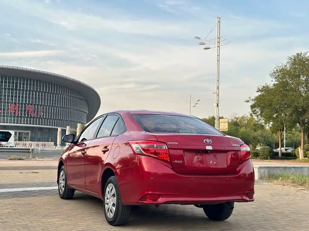 Toyota Vios — миниатюра 6