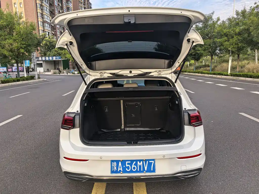 Volkswagen Golf — миниатюра 11