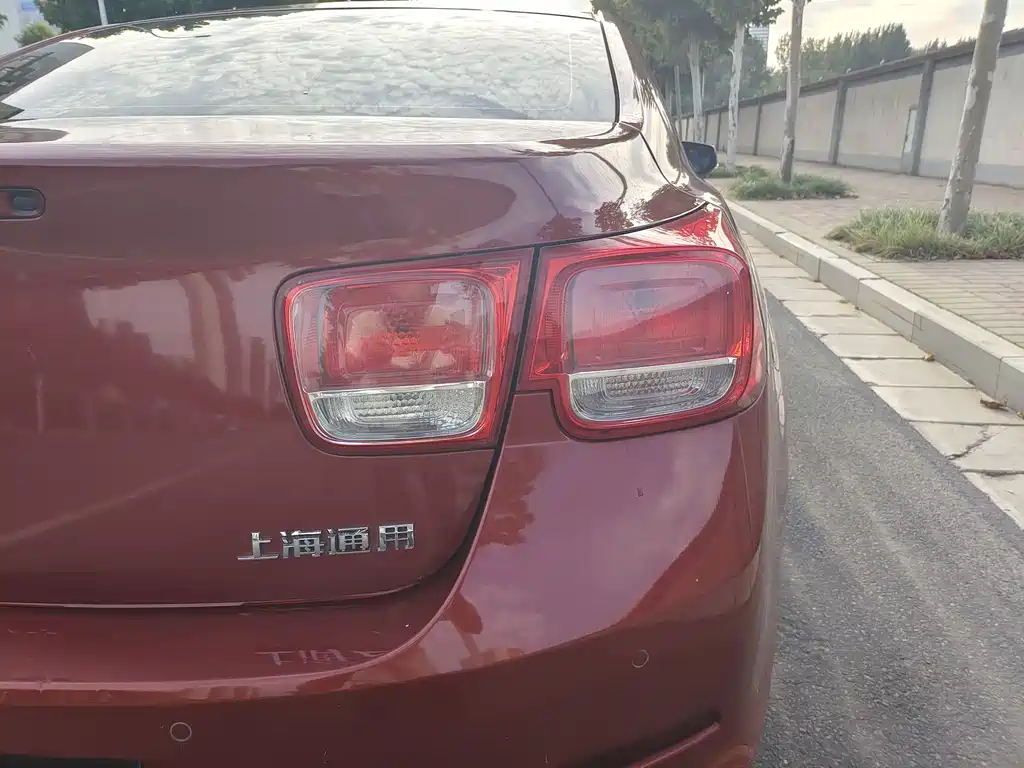 Chevrolet Malibu — миниатюра 18