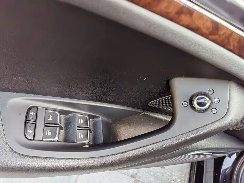 Audi A6L — миниатюра 13