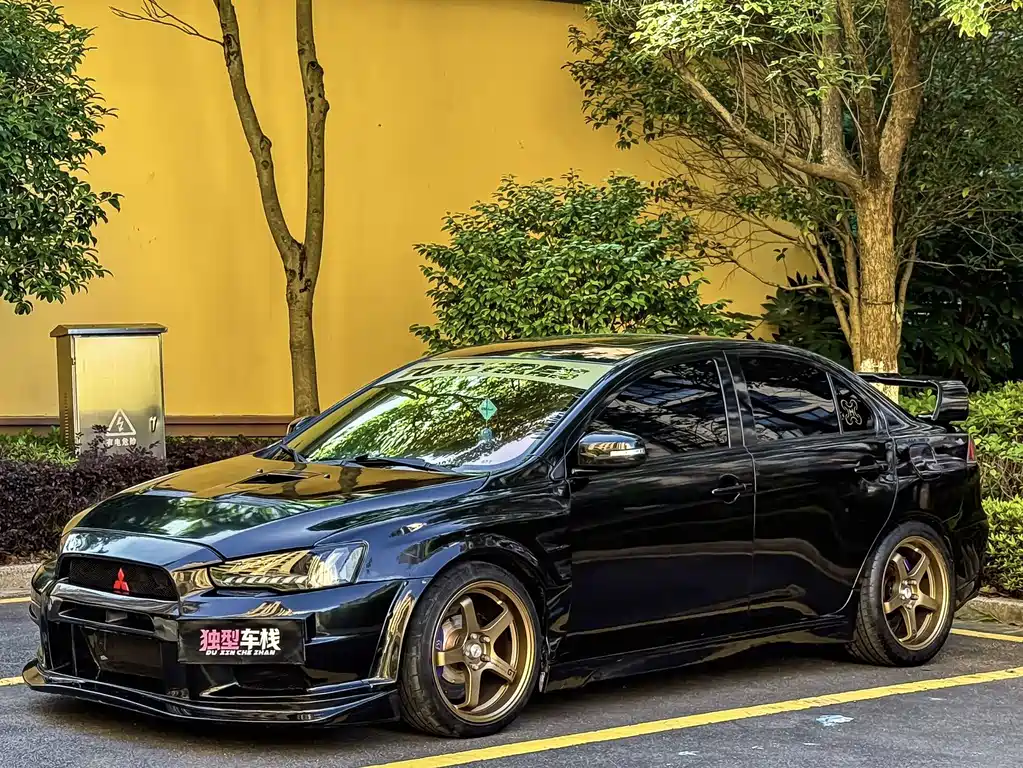 Купить Mitsubishi Lancer EX