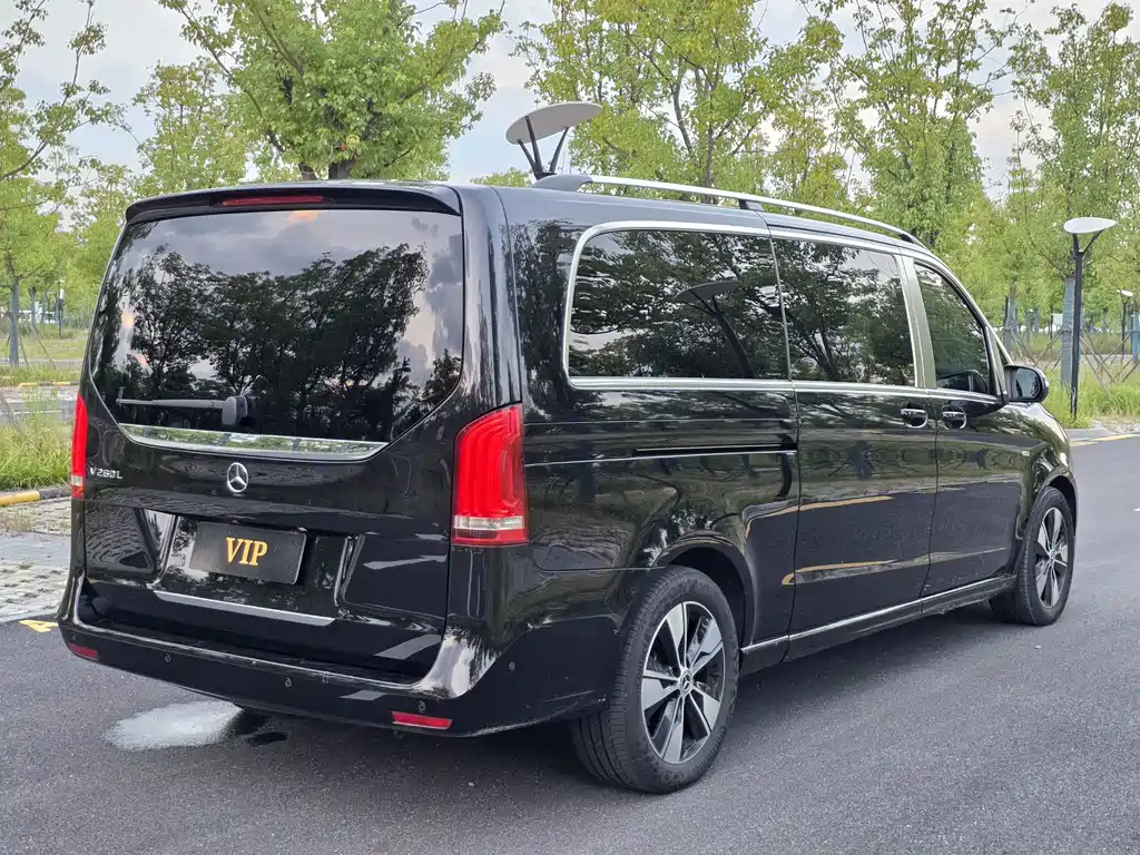 Mercedes-Benz V-Class — миниатюра 4