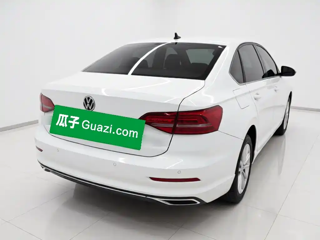 Volkswagen Lavida — миниатюра 6