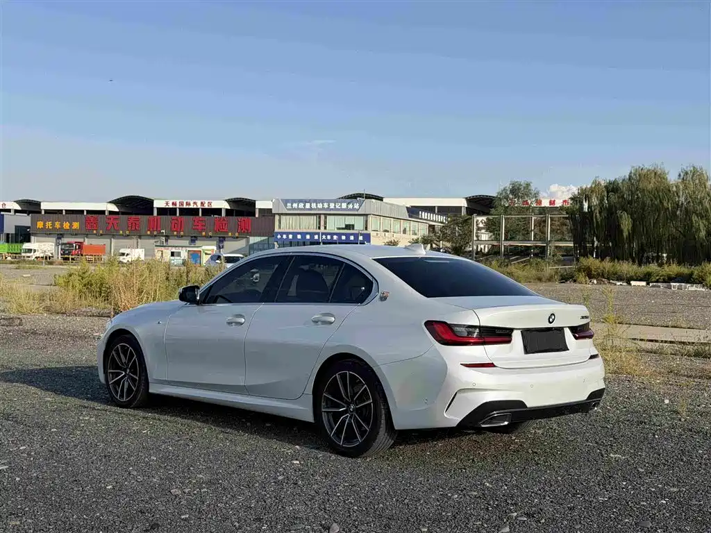 BMW 3 Series — миниатюра 6