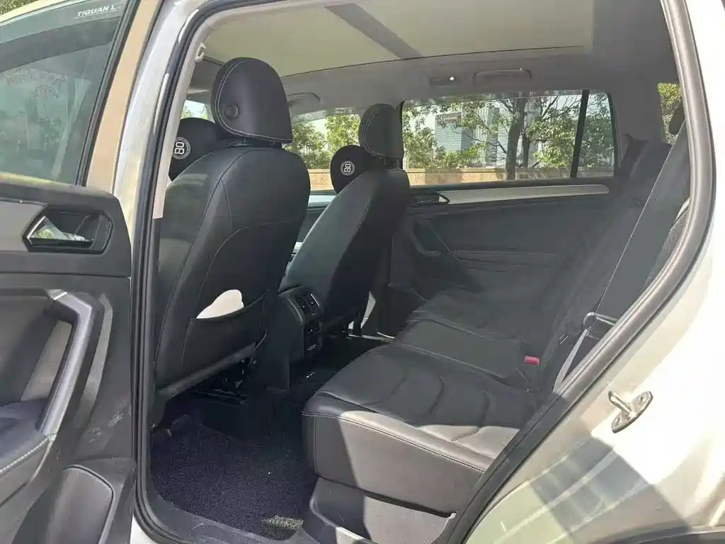 Volkswagen Tiguan L — миниатюра 5