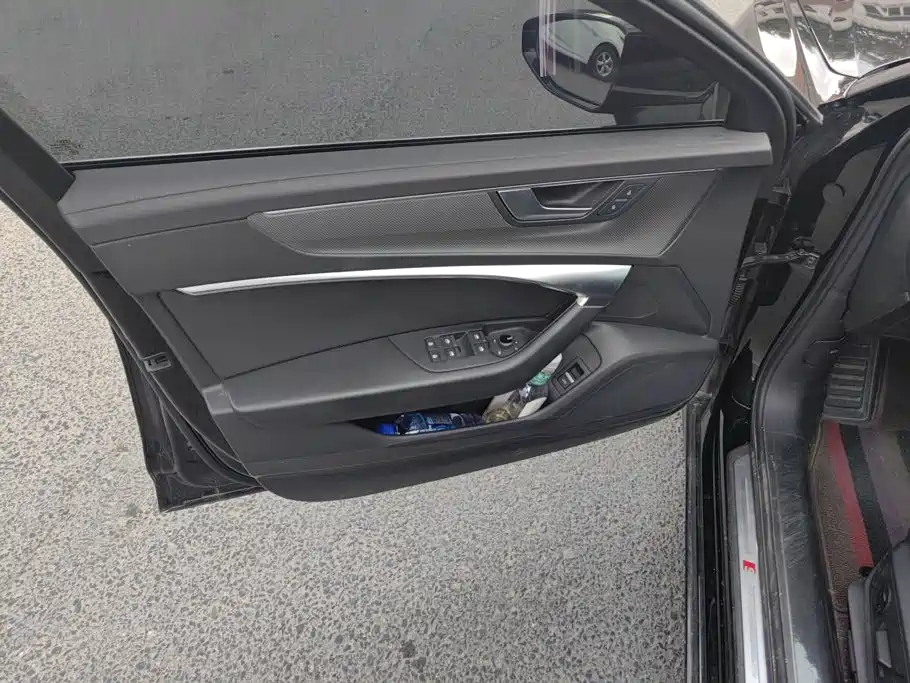 Audi A6L — миниатюра 7