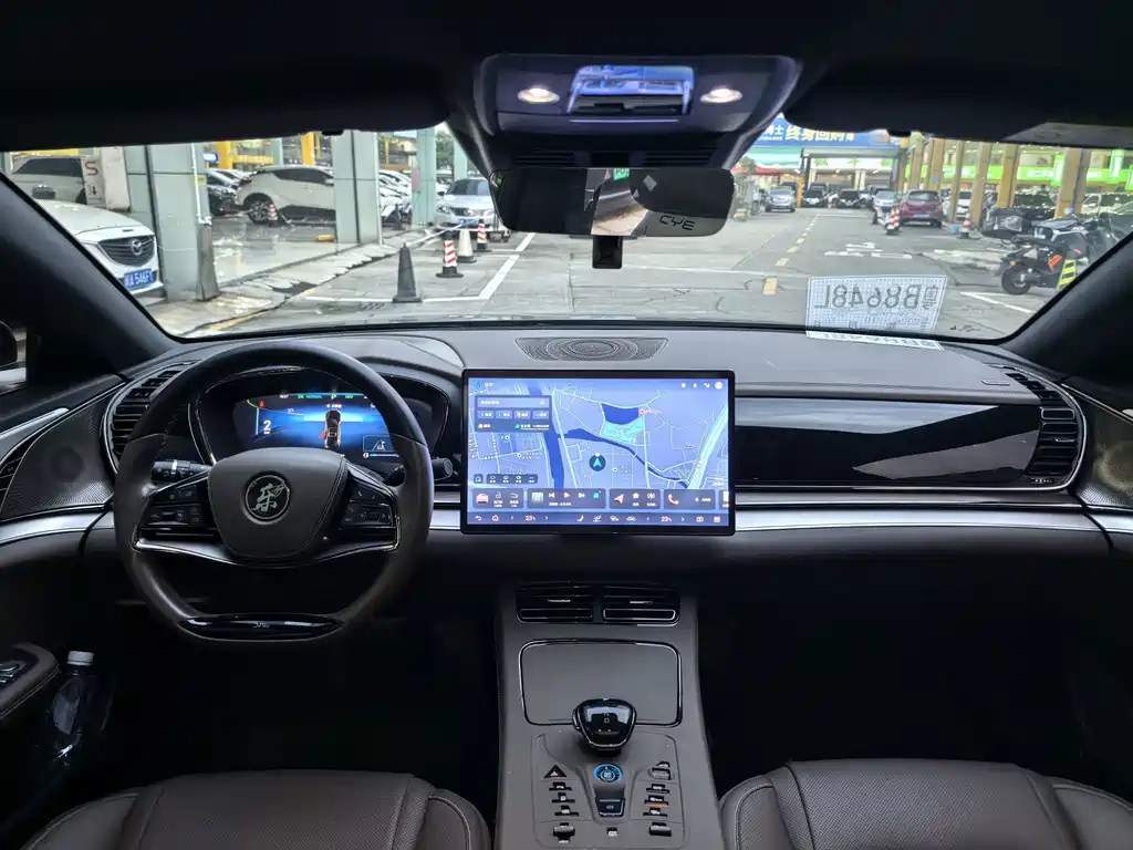 BYD Han — миниатюра 6