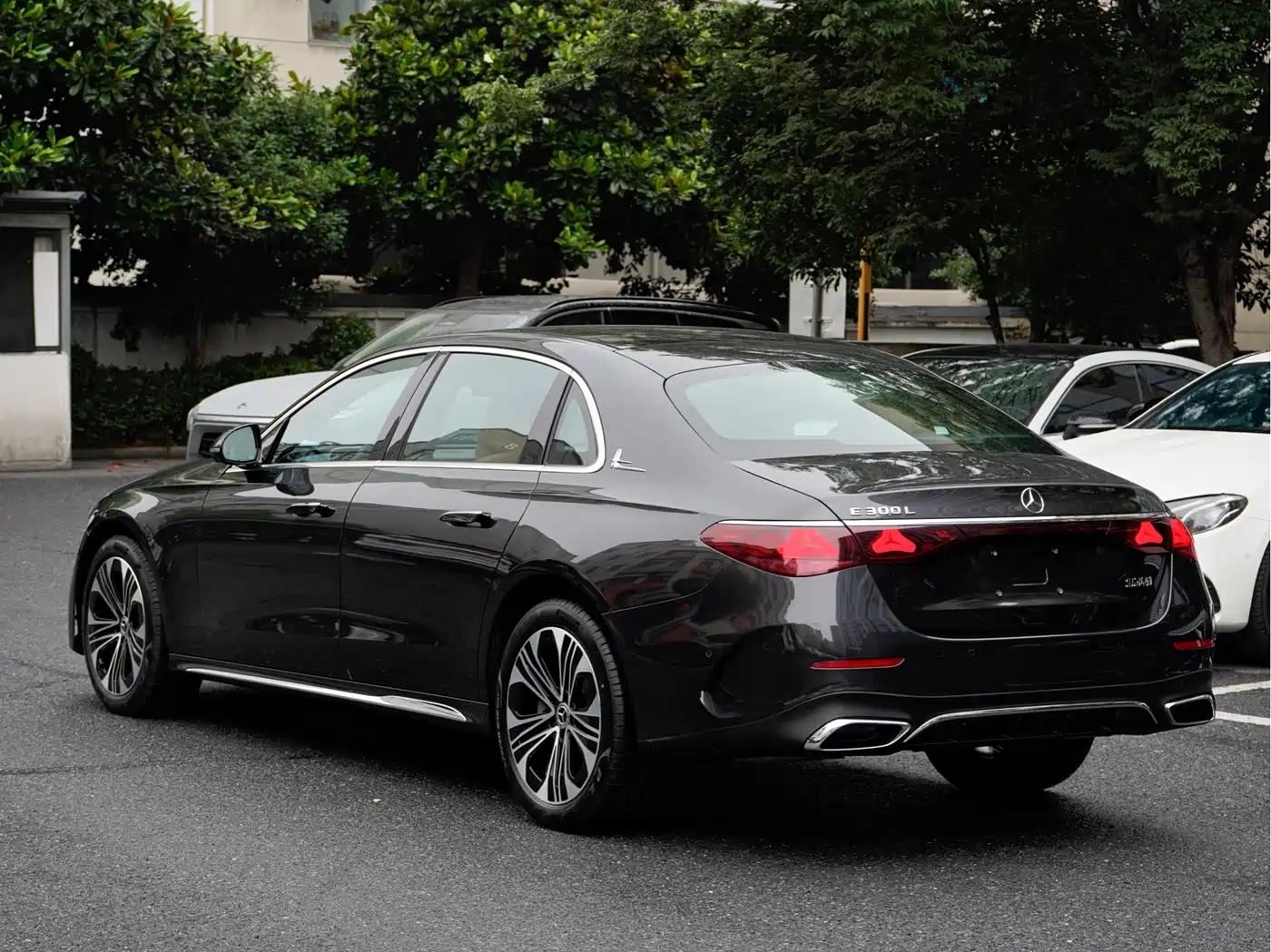 Mercedes-Benz E-class 2024 Silver/gray из Китая, фото 5