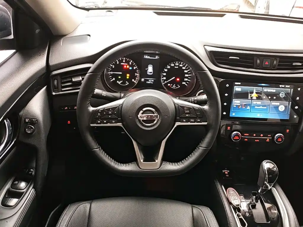 Nissan X-Trail — миниатюра 11