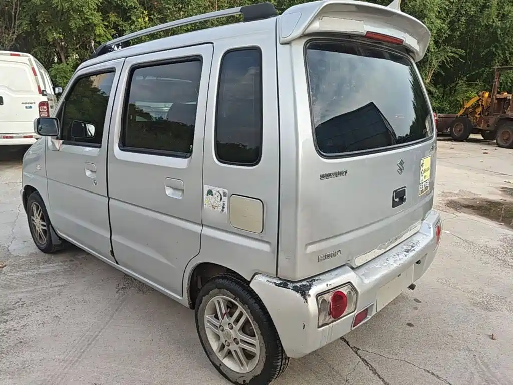 Suzuki Wagon R — миниатюра 5
