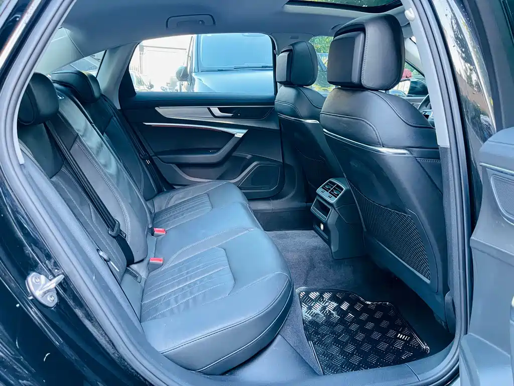 Audi A6L — миниатюра 22