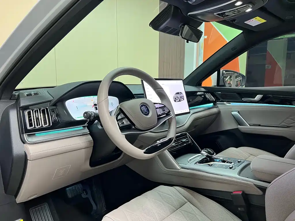 BYD Tang New Energy — миниатюра 7