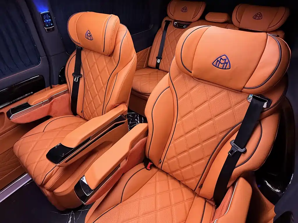 Mercedes-Benz Vito 2024 2.0T Elite 7 мест