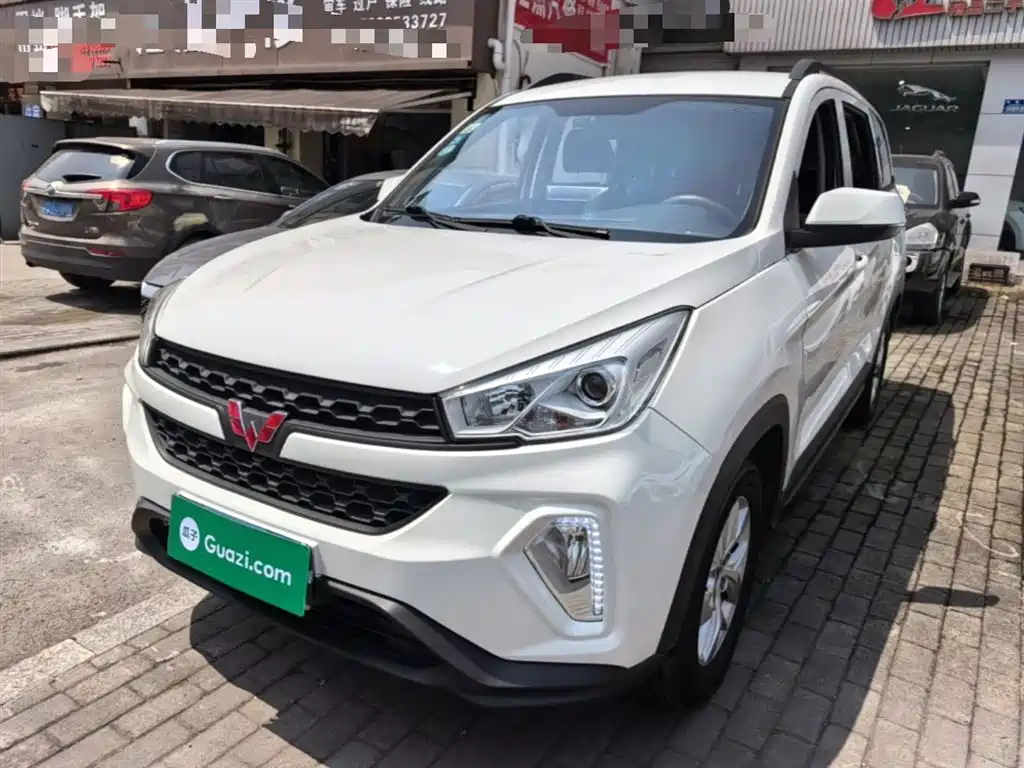 Wuling Hongguang S3 2018