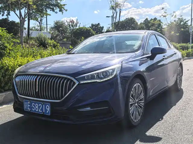2022 Hongqi H5