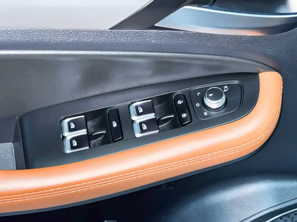 Geely Vision X6 — миниатюра 11