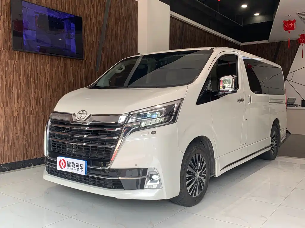 Toyota  2022