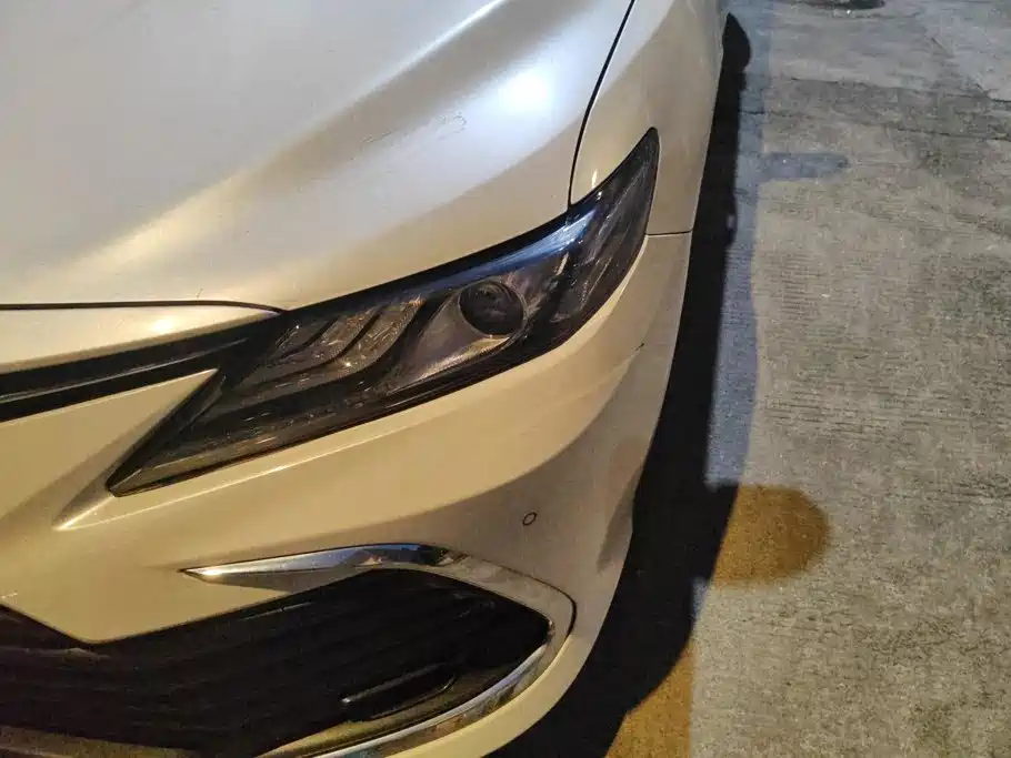 Toyota Camry — миниатюра 5