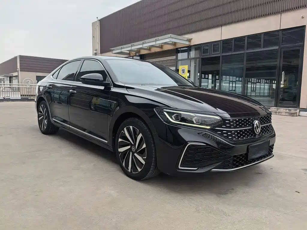 Volkswagen Passat 2022