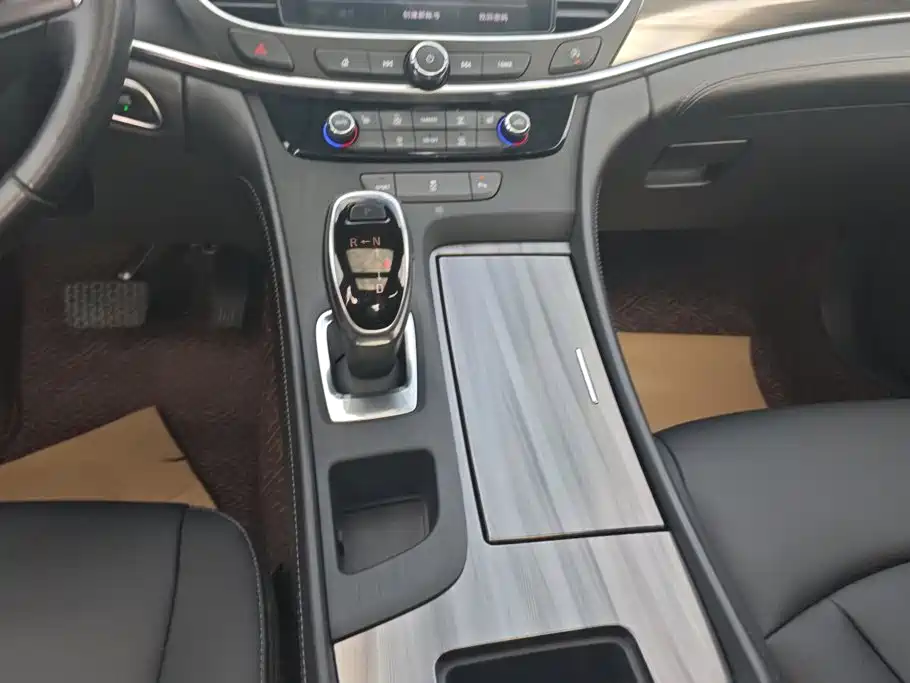 Buick LaCrosse — миниатюра 16