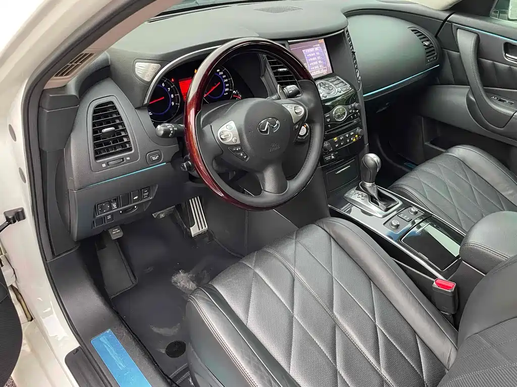Infiniti FX 2011 FX35 Standard