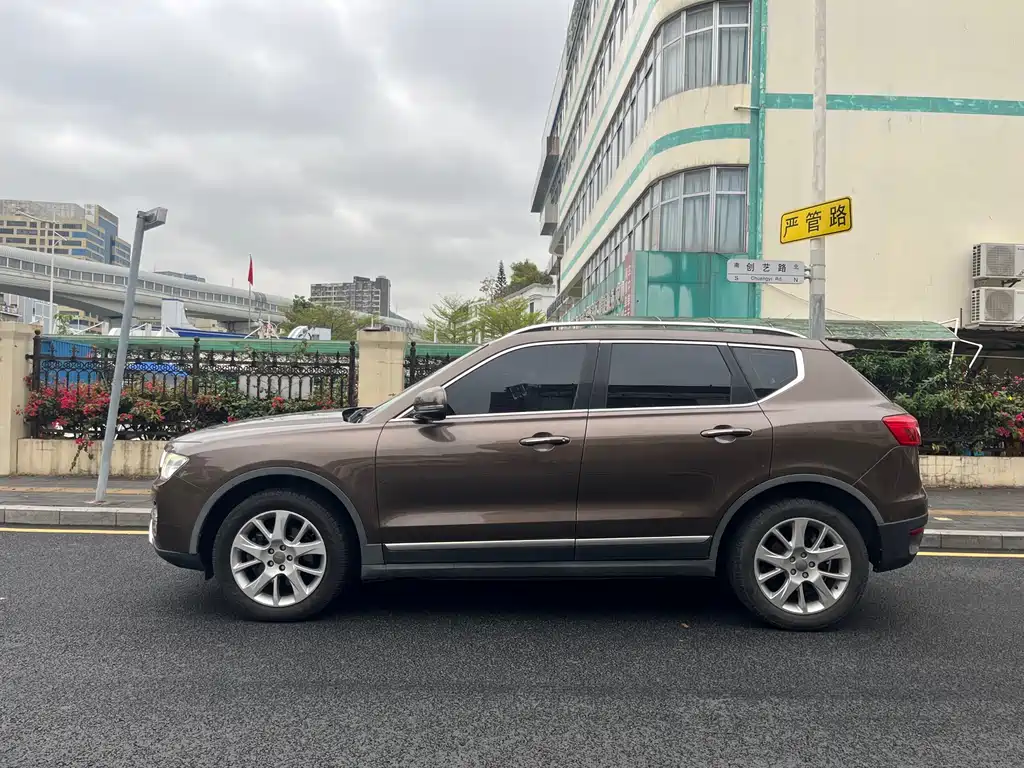 HAVAL H7