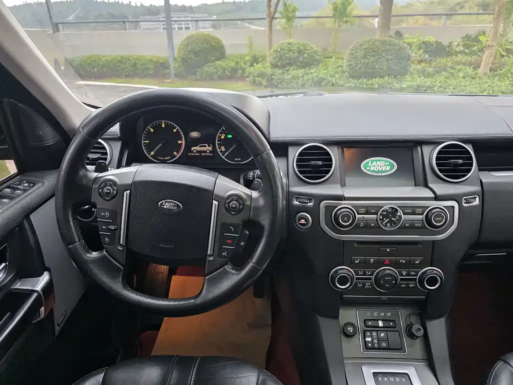 Land Rover Discovery 2015 3.0 SDV6 HSE
