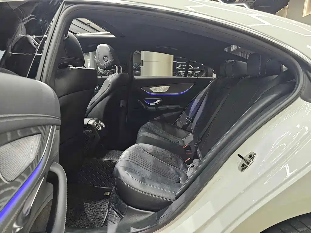 Mercedes-Benz CLS — миниатюра 6