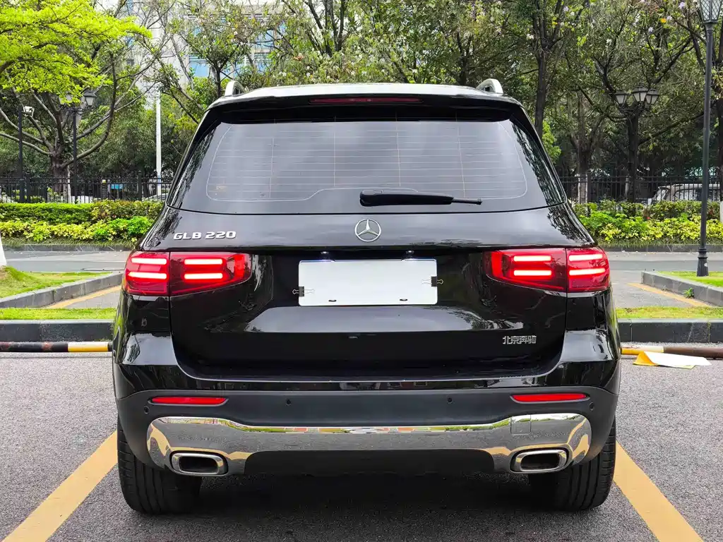 Mercedes-Benz GLB — миниатюра 7
