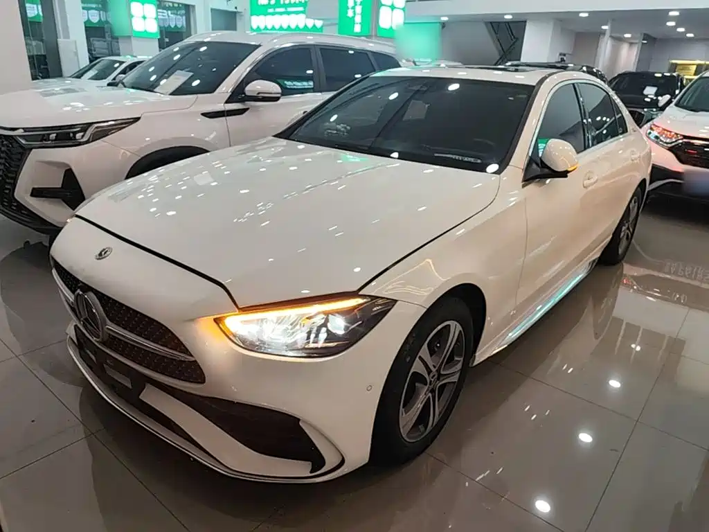 Mercedes-Benz C-Class — миниатюра 2